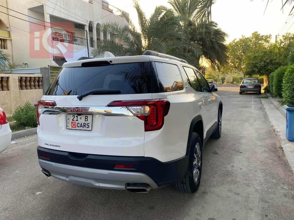 GMC Acadia
